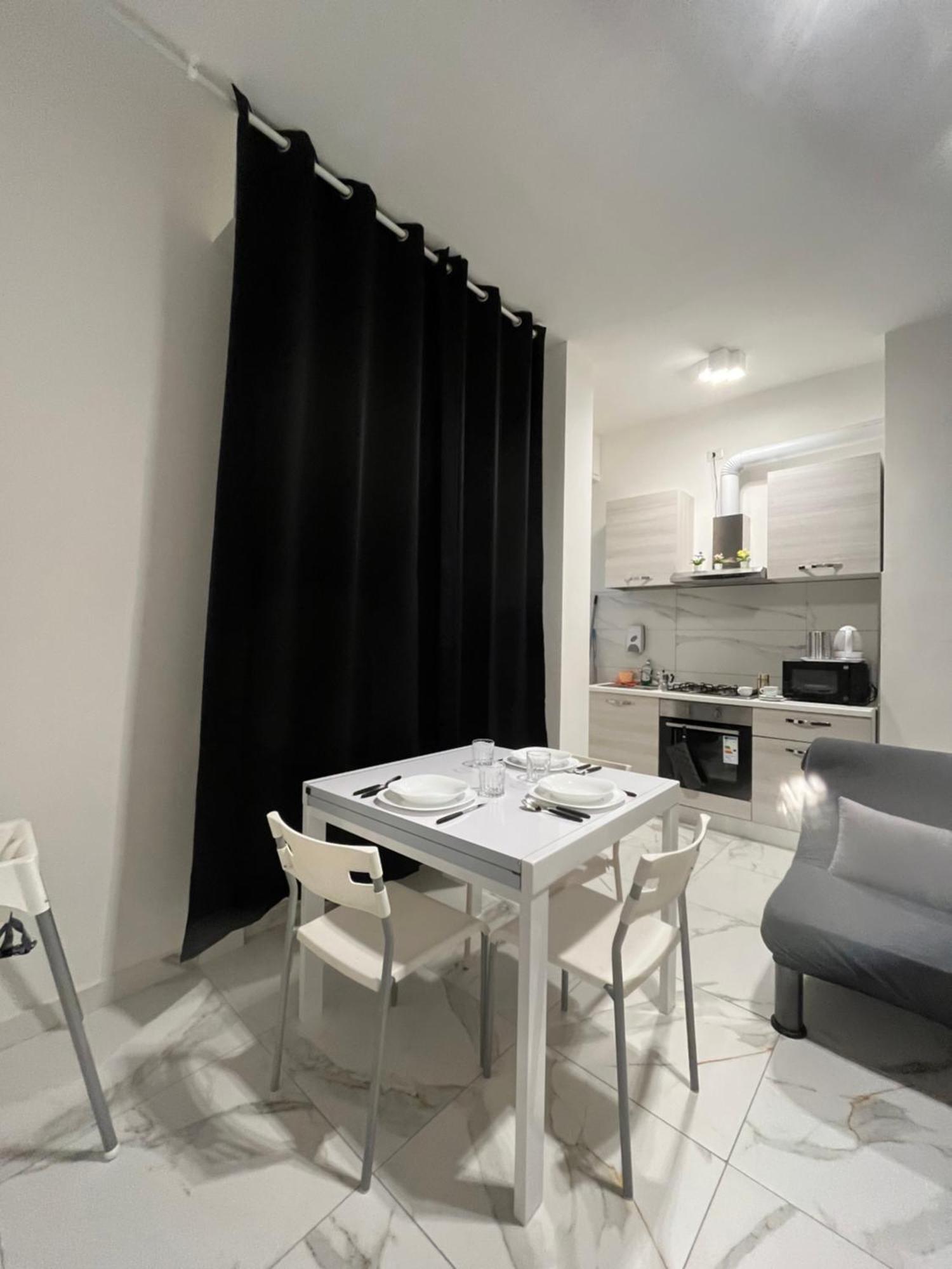 Jcube Apartments Bocconi Milano Exterior foto